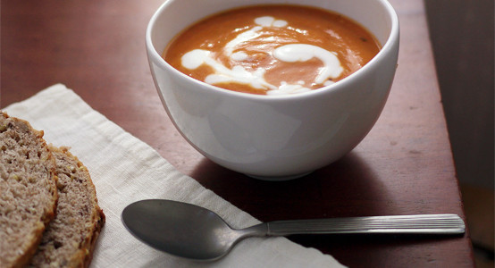 SOPA VEGAN TOMATE,ABOBORA E LEITE DE COCO TILIN