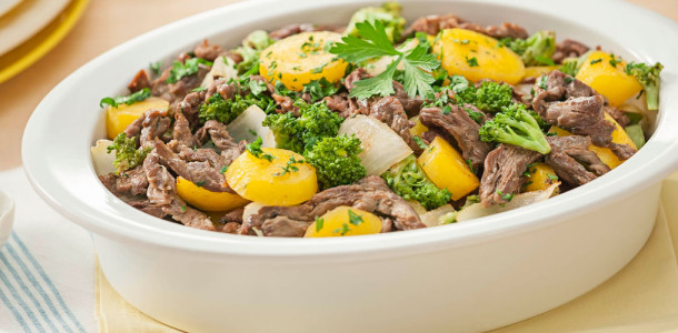 PRATO DA INFÂNCIA TIRINHAS DE CARNE COM LEGUMES CREMOSO